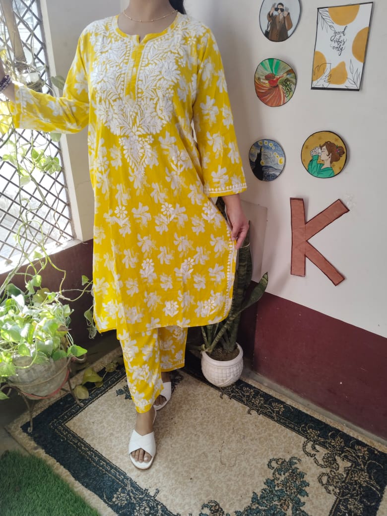 Inaya Handcrafted Chikankari Mulmul Set